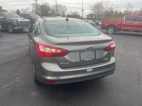 Used 2014 Ford Focus SE image 4