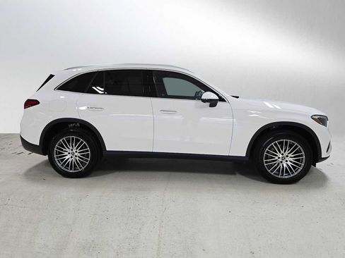 New 2026 Mercedes-Benz GLC 300 4MATIC image 2