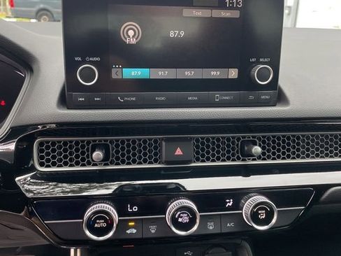 Used 2023 Honda Civic Sport image 29