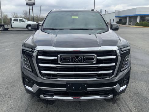 Used 2025 GMC Yukon Elevation w/ Elevation Premium Package image 3
