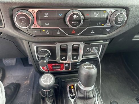 Used 2024 Jeep Wrangler Sport AWD/4WD image 13