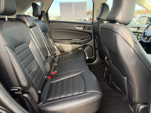 Used 2024 Ford Edge SEL w/ Convenience Package image 37