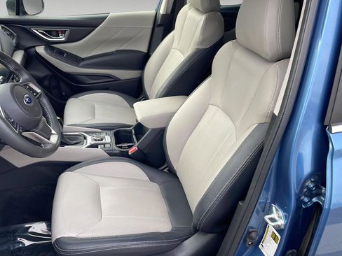 Used 2023 Subaru Forester Limited w/ Popular Package #2 image 9