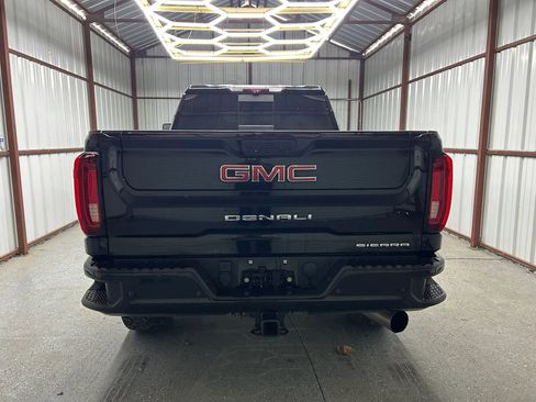 Used 2022 GMC Sierra 2500 Denali w/ Denali Ultimate Package image 5