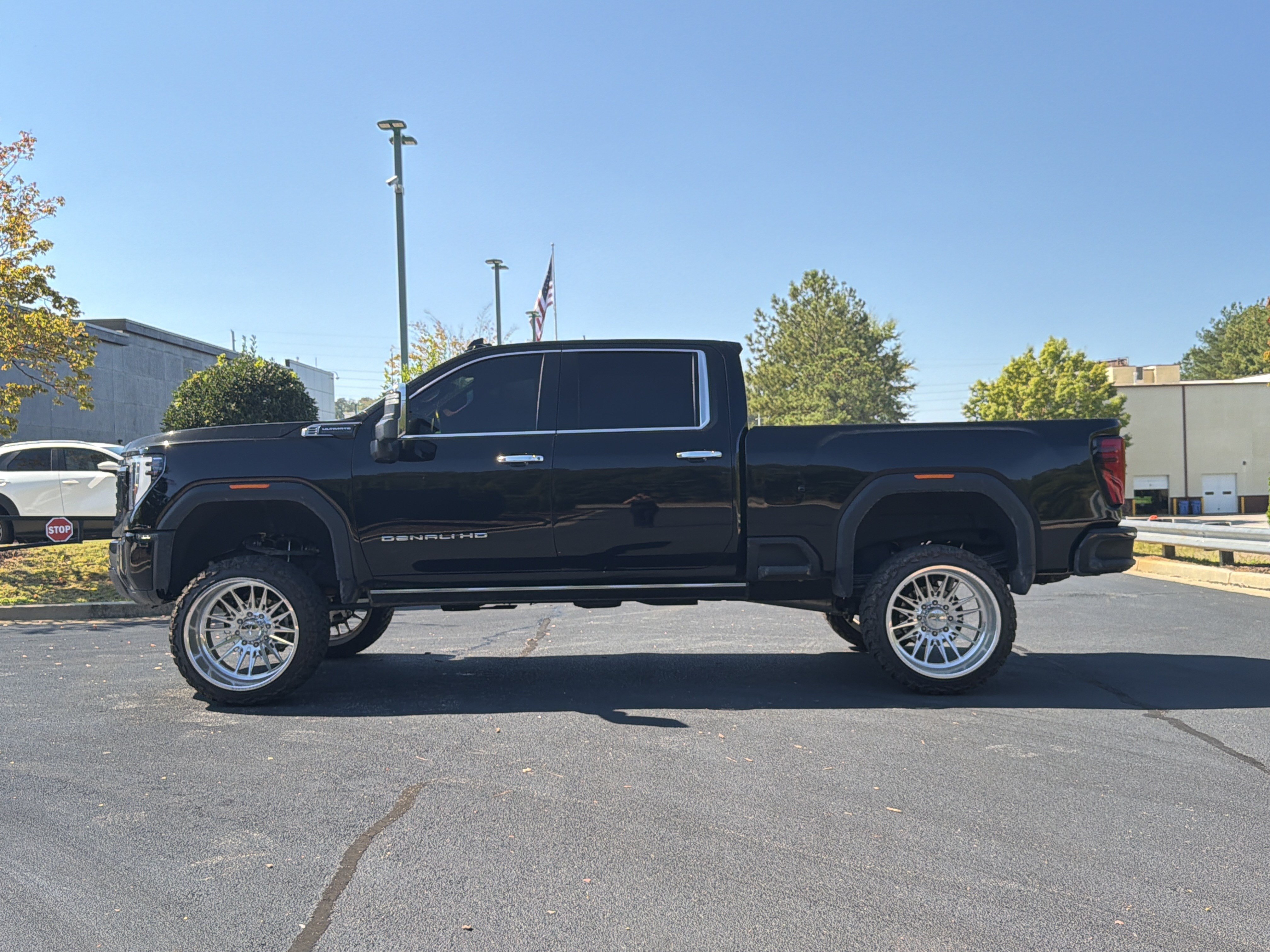 Used 2025 GMC Sierra 2500 Denali Ultimate AWD/4WD image 12