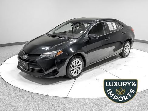 Used 2017 Toyota Corolla LE w/ Carpet Mat Package (TMS) FWD image 1