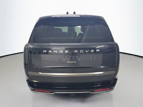 Used 2025 Land Rover Range Rover SE AWD/4WD image 10