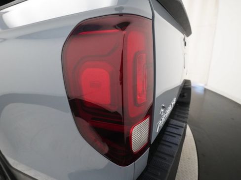 Used 2023 Honda Ridgeline Sport image 32