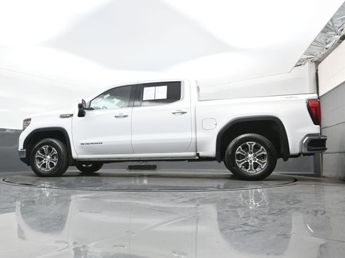Used 2025 GMC Sierra 1500 SLT AWD/4WD image 27