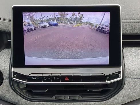 Certified 2022 Jeep Compass Latitude image 23