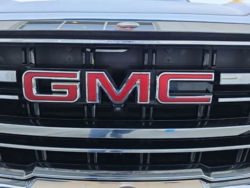 Used 2024 GMC Yukon XL SLT w/ SLT Luxury Package AWD/4WD image 38