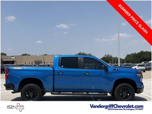 Used 2023 Chevrolet Silverado 1500 Custom Trail Boss w/ LPO, Dark Essentials Package AWD/4WD image 3