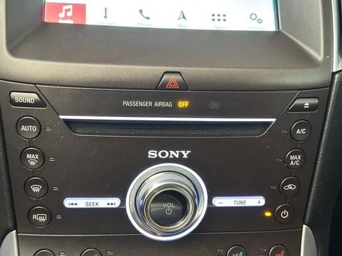 Used 2018 Ford Edge Titanium w/ Equipment Group 301A image 20