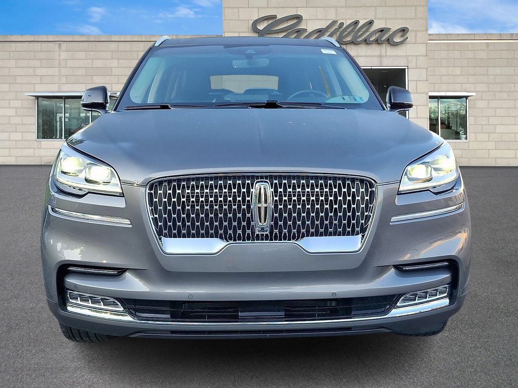 Used 2024 Lincoln Aviator Reserve w/ Equipment Group 201A AWD/4WD image 3