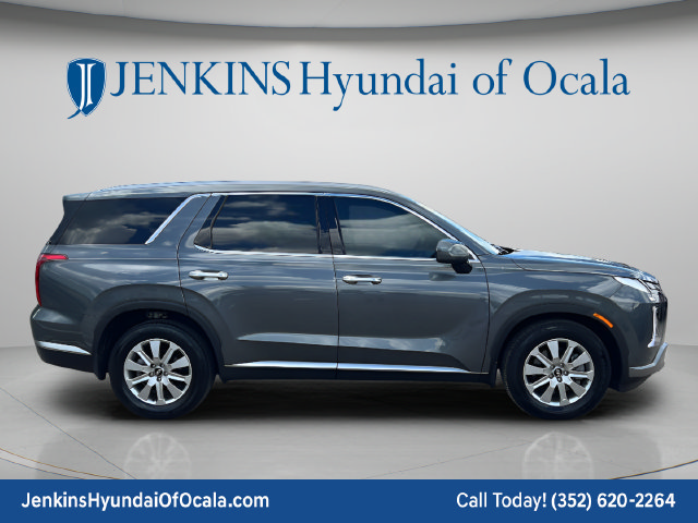 Used 2025 Hyundai Palisade SEL FWD image 2