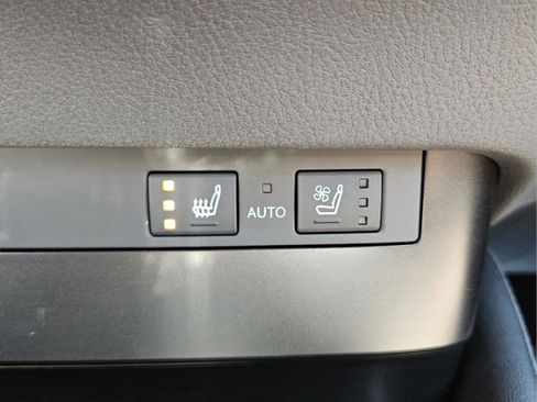 Certified 2025 Lexus ES 350 w/ Premium Package FWD image 9