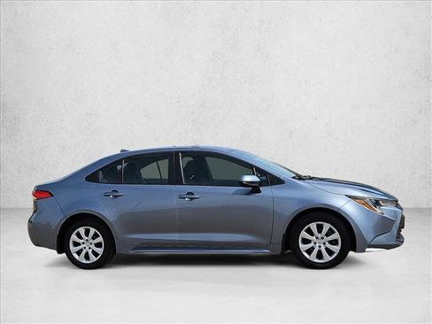 Used 2024 Toyota Corolla LE FWD image 4