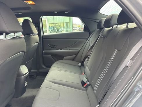 New 2026 Hyundai Elantra SEL Sport Premium FWD image 9