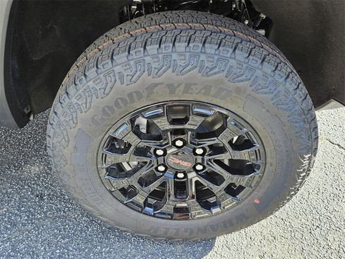 New 2026 GMC Canyon Elevation image 14