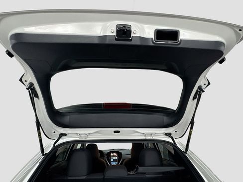 Certified 2025 Subaru Crosstrek 2.0i Premium image 28