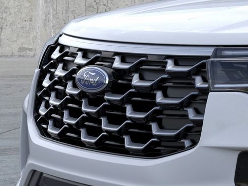 New 2026 Ford Explorer Platinum AWD/4WD image 17