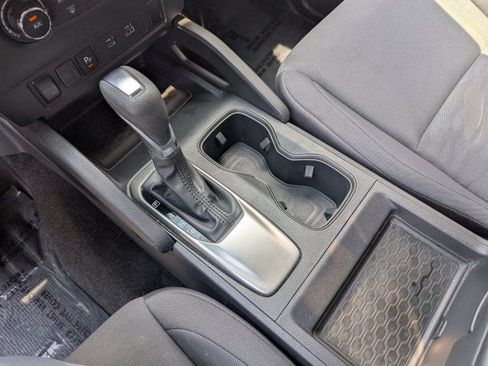 Used 2022 Nissan Frontier S w/ Technology Package AWD/4WD image 21