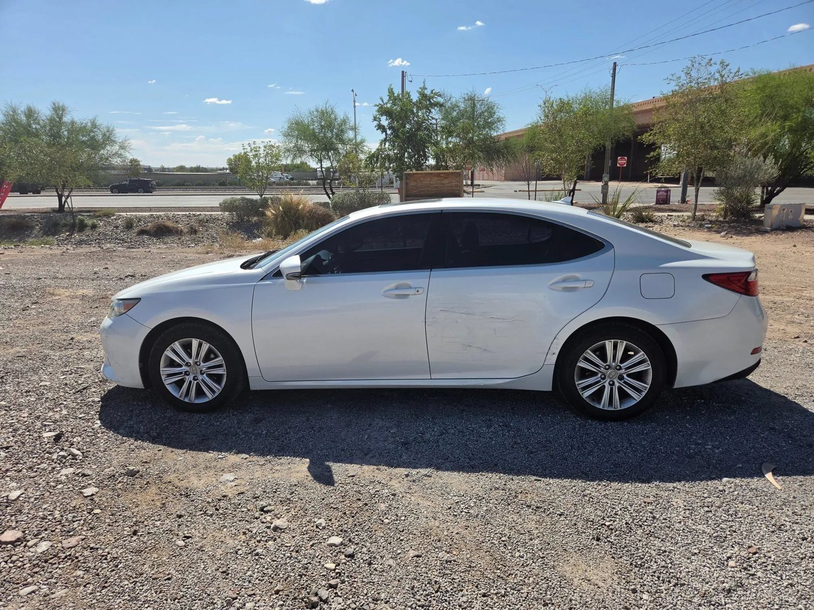 Used 2014 Lexus ES 350 w/ Premium Package FWD image 3