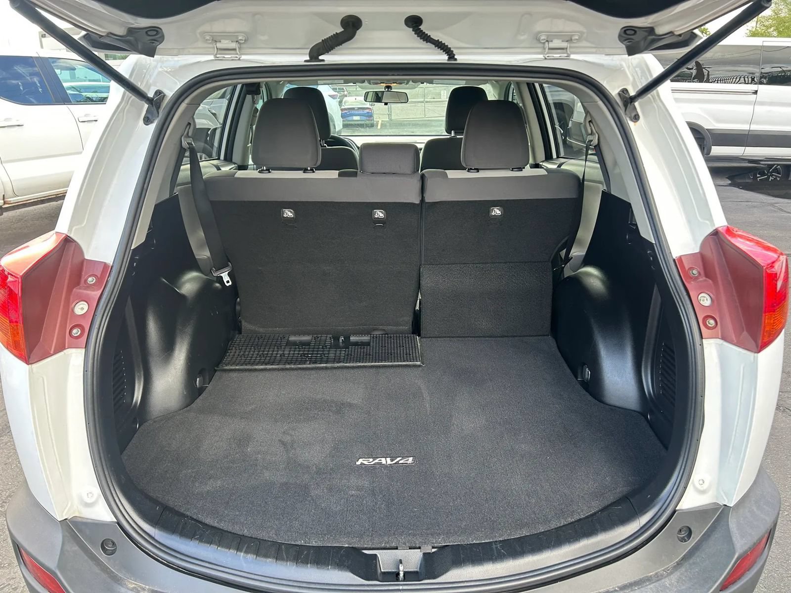 Used 2013 Toyota RAV4 XLE AWD/4WD image 22