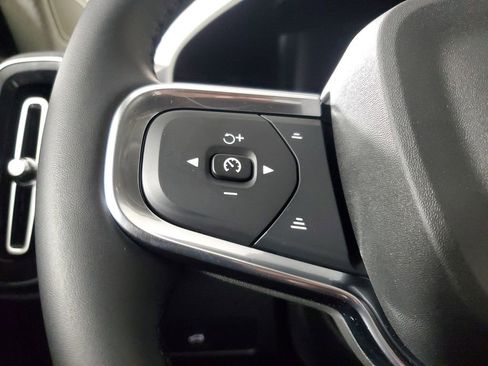 Certified 2026 Volvo XC40 B5 Core w/ Climate Package AWD/4WD image 25