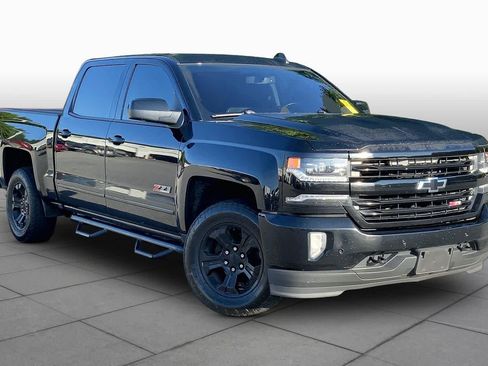 Used 2017 Chevrolet Silverado 1500 LTZ Z71 w/ LTZ Plus Package AWD/4WD image 3