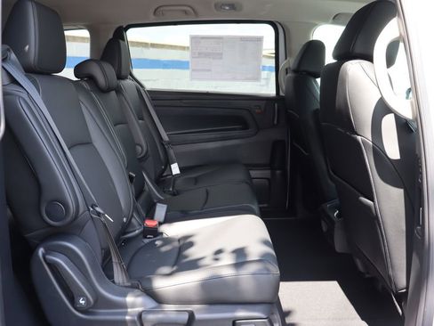 Used 2026 Honda Odyssey EX-L image 14