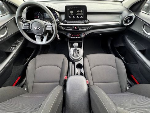 Used 2019 Kia Forte LXS image 28