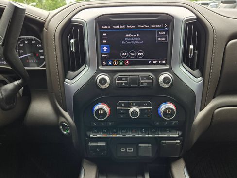 Used 2019 GMC Sierra 1500 SLT w/ SLT Premium Plus Package AWD/4WD image 15