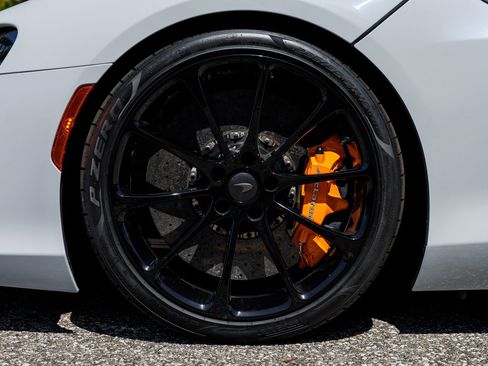 New 2025 McLaren Artura Spider image 29