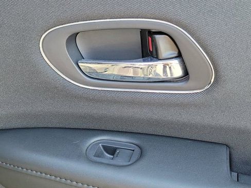 Used 2022 Honda HR-V EX image 12