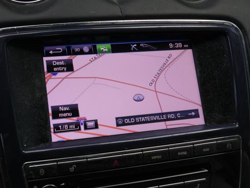 Used 2013 Jaguar XJ L Portfolio RWD image 26