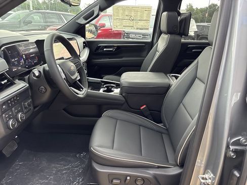 New 2026 Chevrolet Tahoe Premier AWD/4WD image 17