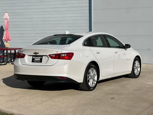 Used 2017 Chevrolet Malibu LT image 6