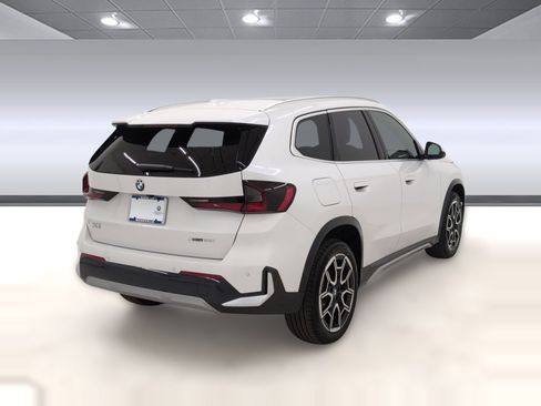 Used 2025 BMW X1 xDrive28i w/ Convenience Package image 9