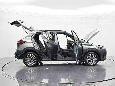Certified 2024 Nissan Kicks SR FWD image 47