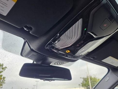 Used 2020 BMW 540i w/ Executive Package image 41