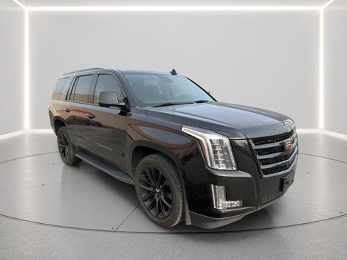 Used 2020 Cadillac Escalade Luxury w/ Escalade Sport Edition image 7