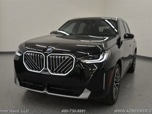 Used 2025 BMW X3 xDrive30i w/ Premium Package image 1