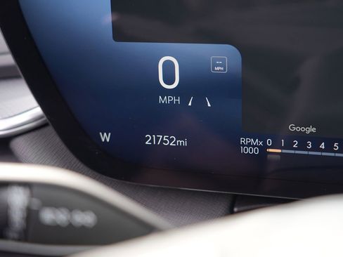 Used 2025 Buick Enclave Sport Touring image 29