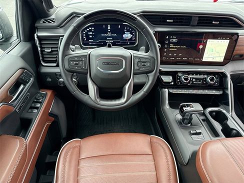 Used 2024 GMC Sierra 1500 Denali Ultimate image 14