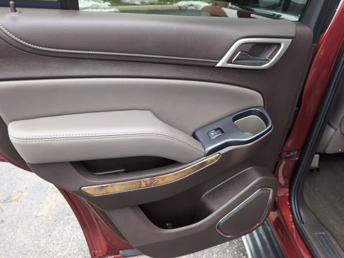 Used 2016 GMC Yukon Denali w/ Enhanced Security Package image 10