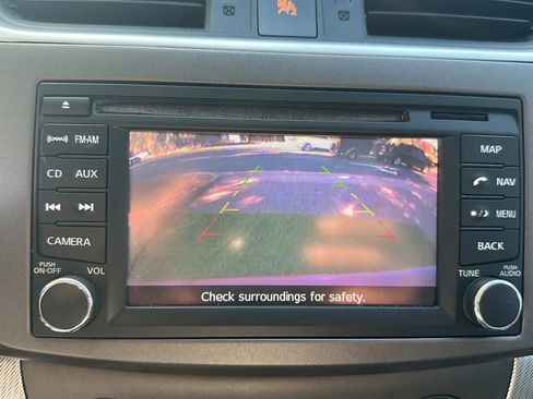 Used 2013 Nissan Sentra SR w/ Premium Pkg FWD image 39