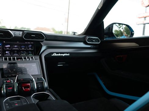 Used 2024 Lamborghini Urus Performante AWD/4WD image 62