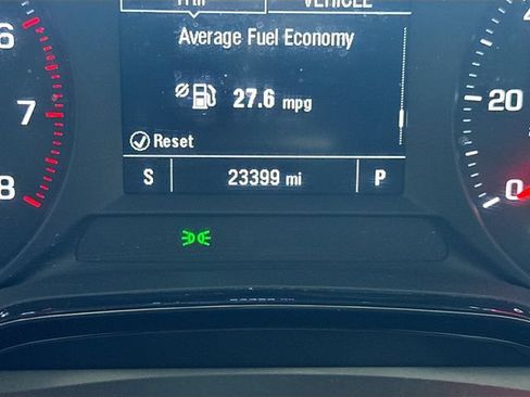 Used 2024 Chevrolet Trax LS w/ LS Convenience Package FWD image 13