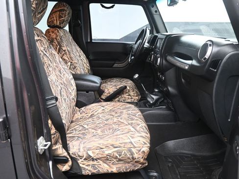 Used 2016 Jeep Wrangler Unlimited Sport w/ Quick Order Package 23S image 16